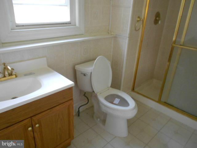 3607 Grantley Road Baltimore, MD 21215 - Photo 10 of 21 Bath