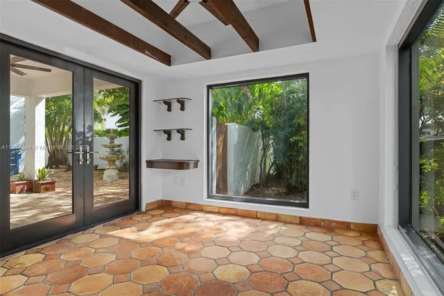 $2,360,000 | 20215 West Oak Haven Circle, Miami, FL 33179