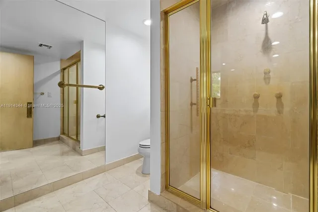 $2,360,000 | 20215 West Oak Haven Circle, Miami, FL 33179