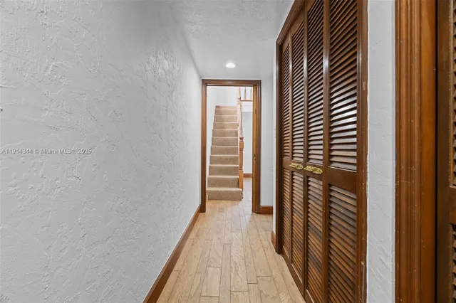 $2,360,000 | 20215 West Oak Haven Circle, Miami, FL 33179