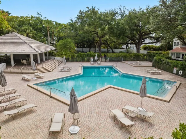 $2,360,000 | 20215 West Oak Haven Circle, Miami, FL 33179