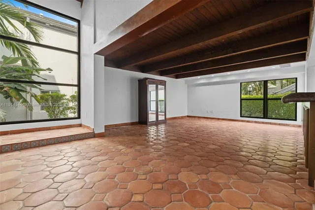 $2,360,000 | 20215 West Oak Haven Circle, Miami, FL 33179