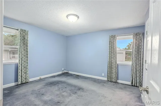 $315,000 | 1204 South Walnut Avenue, Salisbury, MO 65281