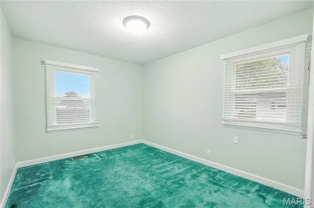 $315,000 | 1204 South Walnut Avenue, Salisbury, MO 65281