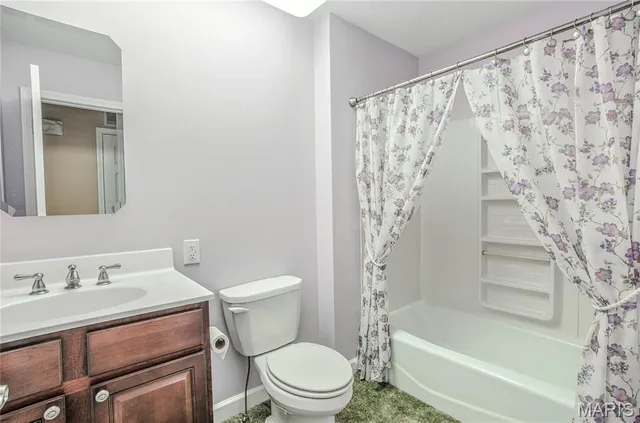 $315,000 | 1204 South Walnut Avenue, Salisbury, MO 65281