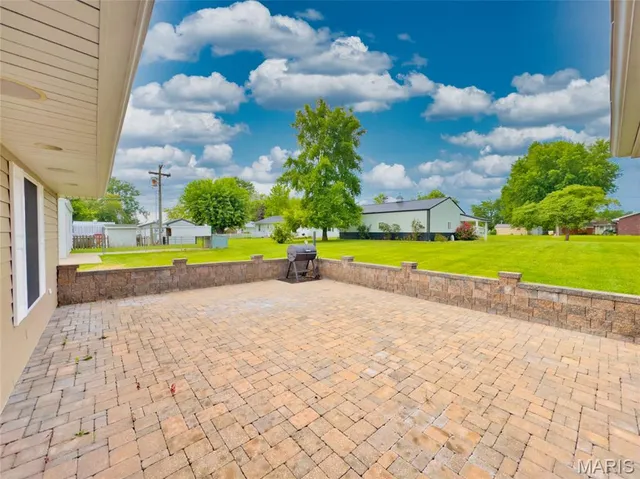 $315,000 | 1204 South Walnut Avenue, Salisbury, MO 65281