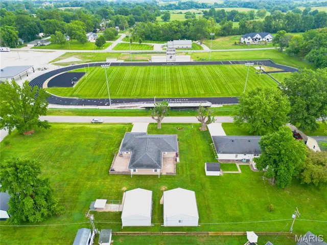 $315,000 | 1204 South Walnut Avenue, Salisbury, MO 65281