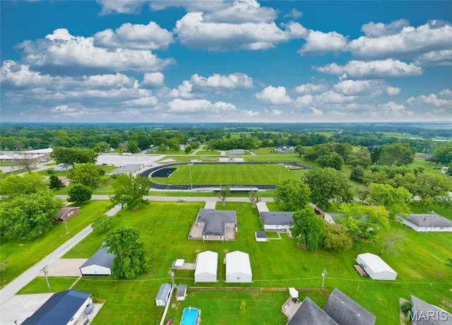 $315,000 | 1204 South Walnut Avenue, Salisbury, MO 65281