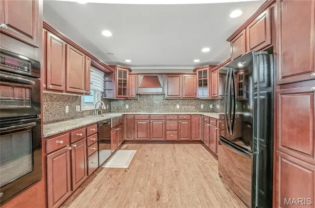 $315,000 | 1204 South Walnut Avenue, Salisbury, MO 65281