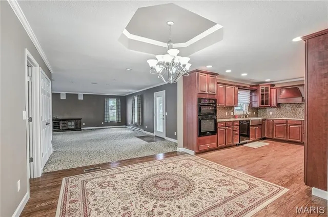 $315,000 | 1204 South Walnut Avenue, Salisbury, MO 65281