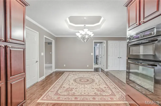 $315,000 | 1204 South Walnut Avenue, Salisbury, MO 65281