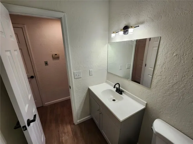 $330,000 | 2 Southeast 9 Street, Lee's Summit, MO 64063