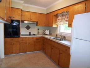 703 9th Street Erwin, TN 37650 - Photo 3 of 12 Kitchen