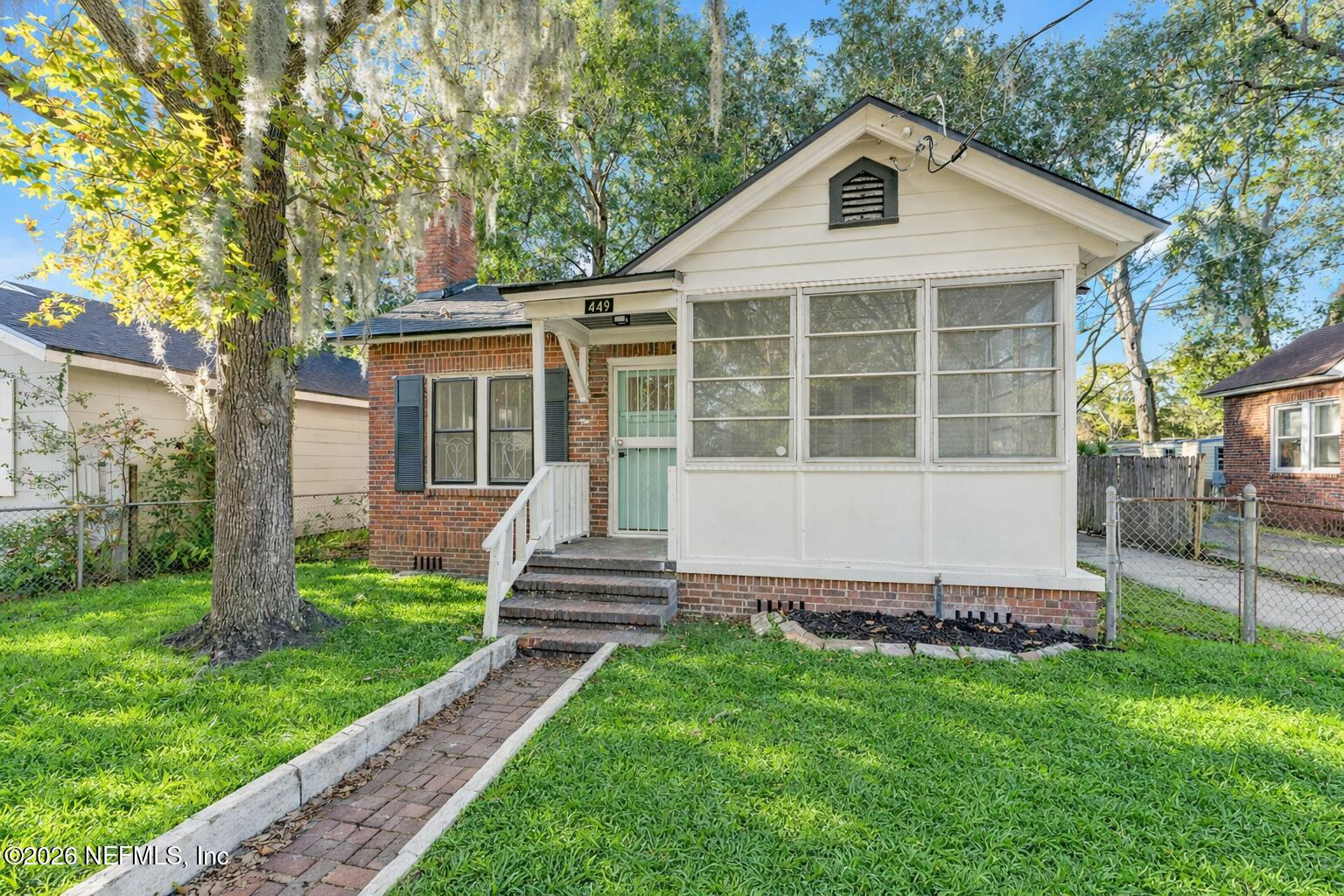 449 Sunset Drive Jacksonville, FL 32208 - Photo 2 of 31 Charming suburban home with vibrant gree