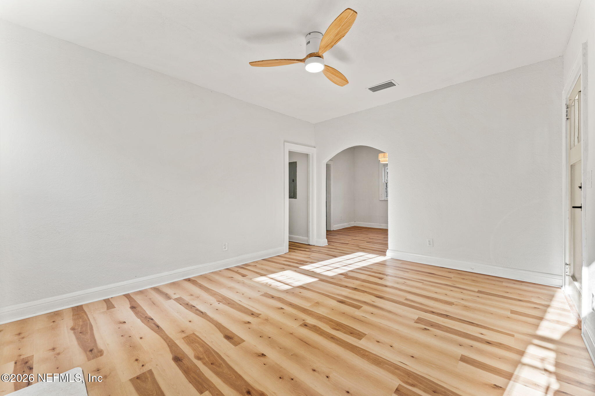 449 Sunset Drive Jacksonville, FL 32208 - Photo 8 of 31 6-web-or-mls-DSC00889