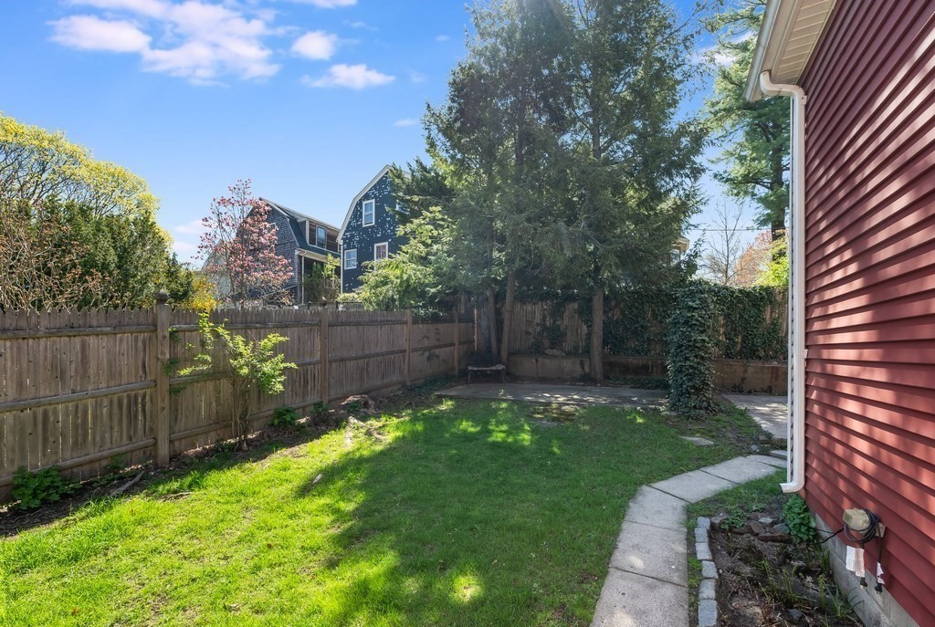 1 Chetwynd Road Cambridge, MA 02140 - Photo 14 of 26