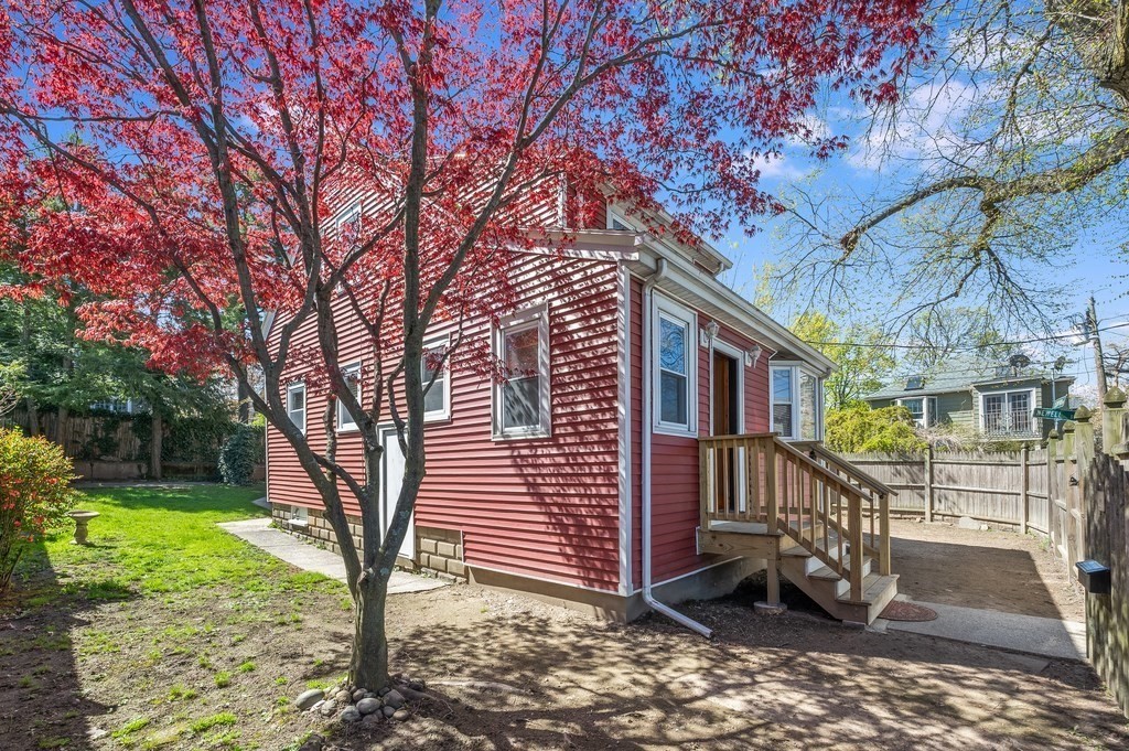1 Chetwynd Road Cambridge, MA 02140 - Photo 16 of 26