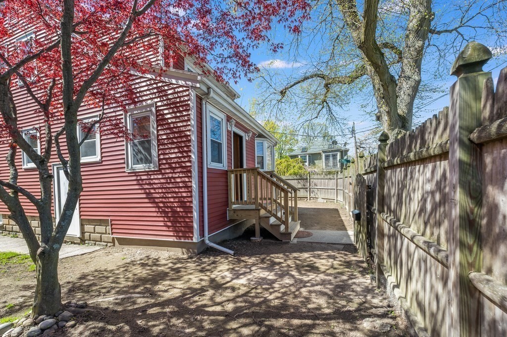 1 Chetwynd Road Cambridge, MA 02140 - Photo 17 of 26