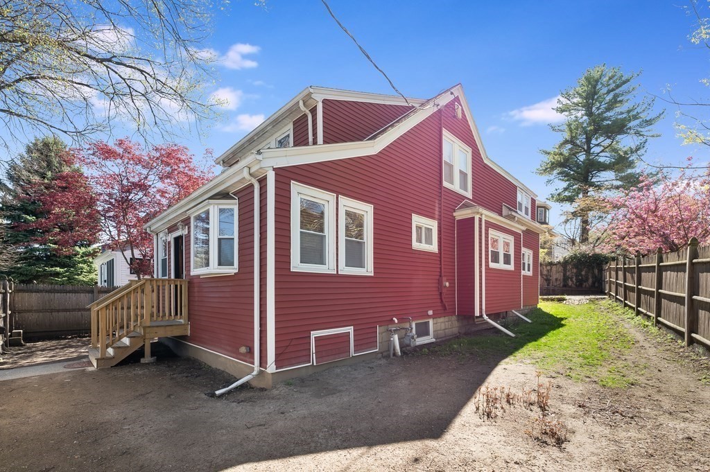 1 Chetwynd Road Cambridge, MA 02140 - Photo 19 of 26