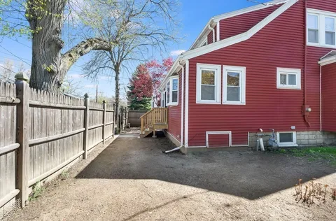 $1,600,000 | 1 Chetwynd Road, Cambridge, MA 02140