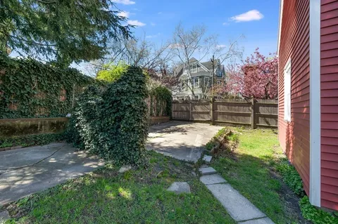 $1,600,000 | 1 Chetwynd Road, Cambridge, MA 02140