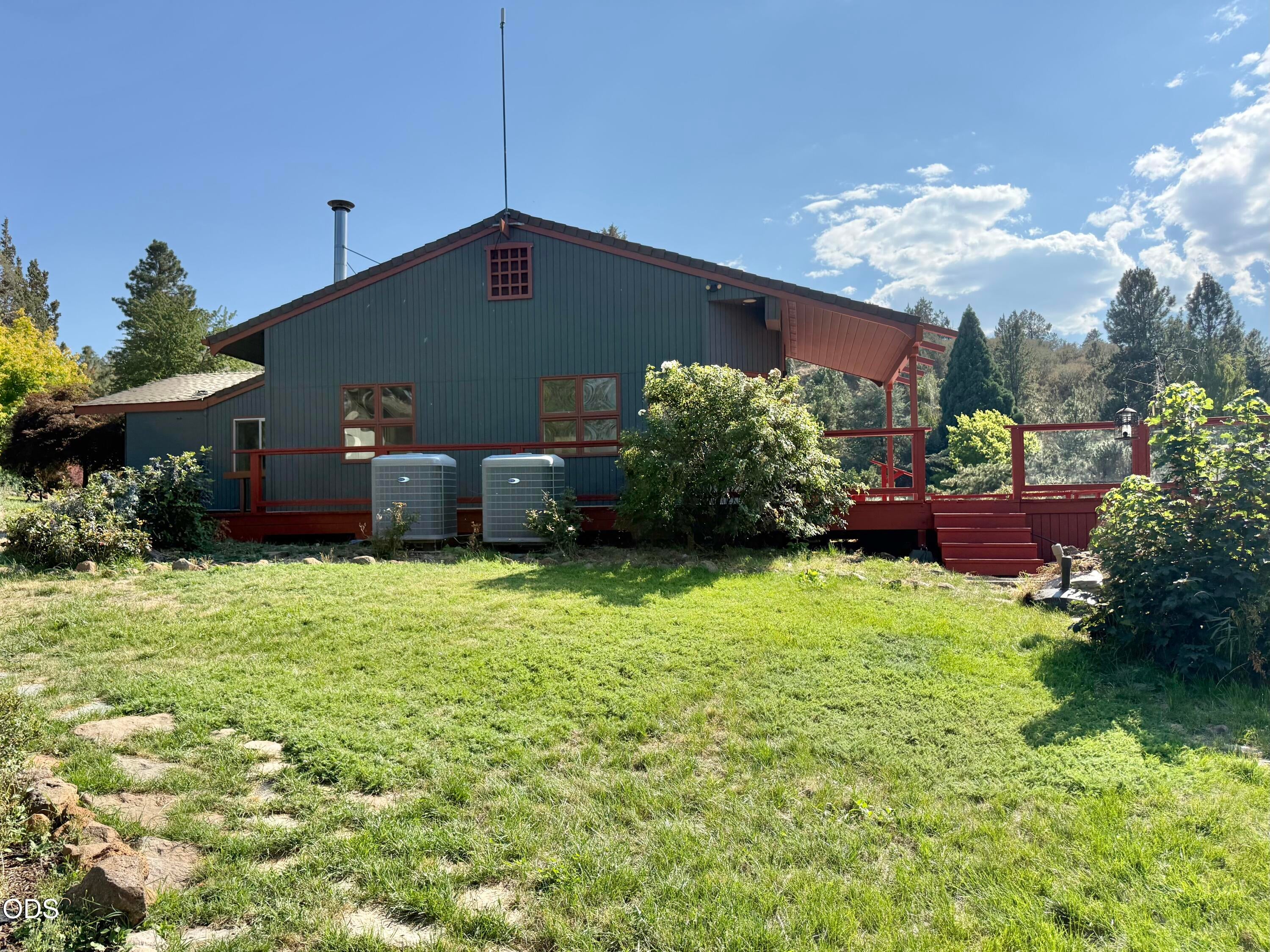 1662 Cove Point Road Klamath Falls, OR 97601 - Photo 13 of 79 Gallery Image 13