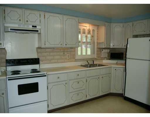 518 Joffre Cherry Valley Road Burgettstown, PA 15021 - Photo 5 of 8 Kitchen.