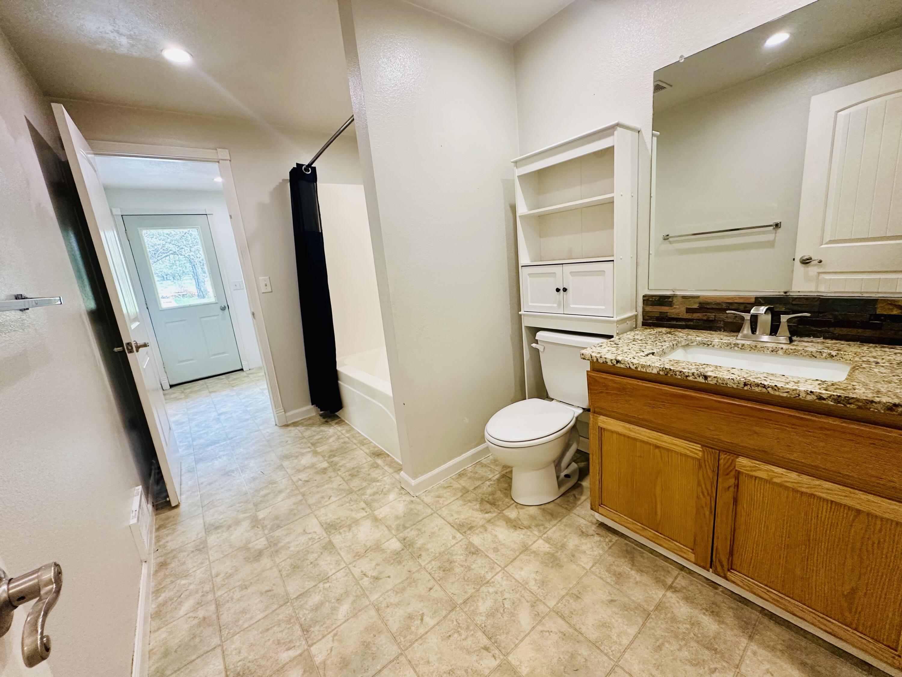 16524 Fieldcrest Road Klamath Falls, OR 97603 - Photo 29 of 58 IMG_9199
