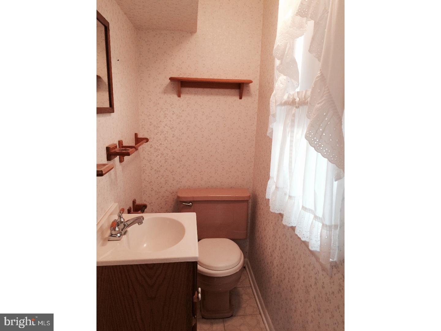 9729 Morefield Road Philadelphia, PA 19115 - Photo 17 of 21 Half Bath