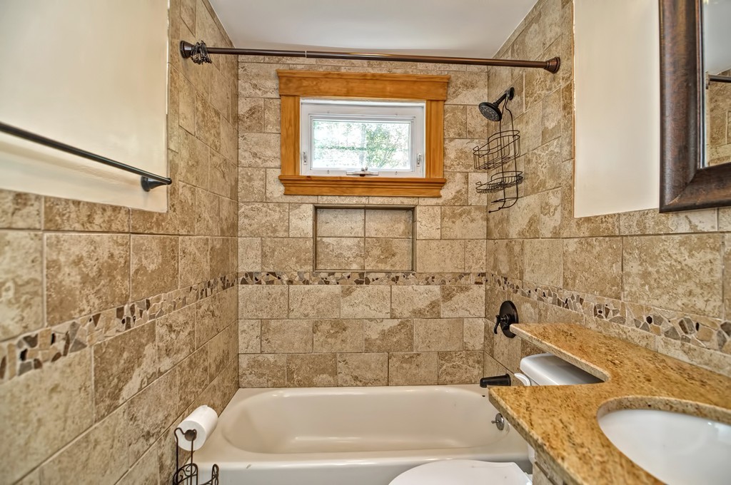 14 Bateman Street Boston, MA 02131 - Photo 6 of 14