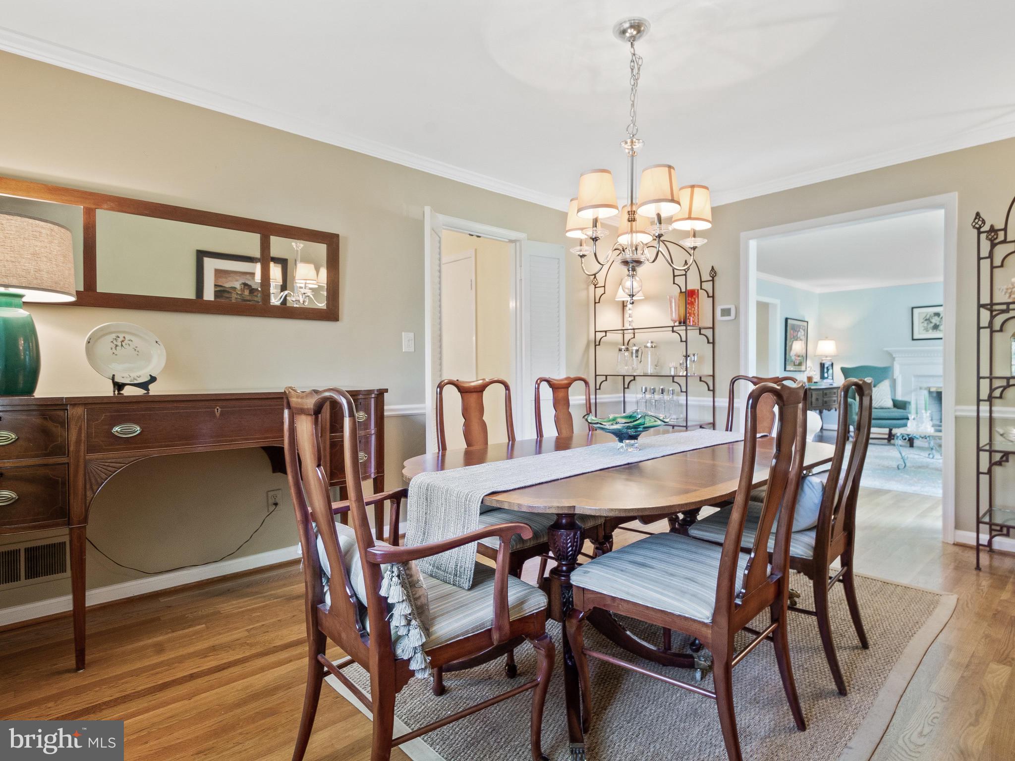 11327 Rolling House Road Rockville, MD 20852 - Photo 11 of 51 Dining Room