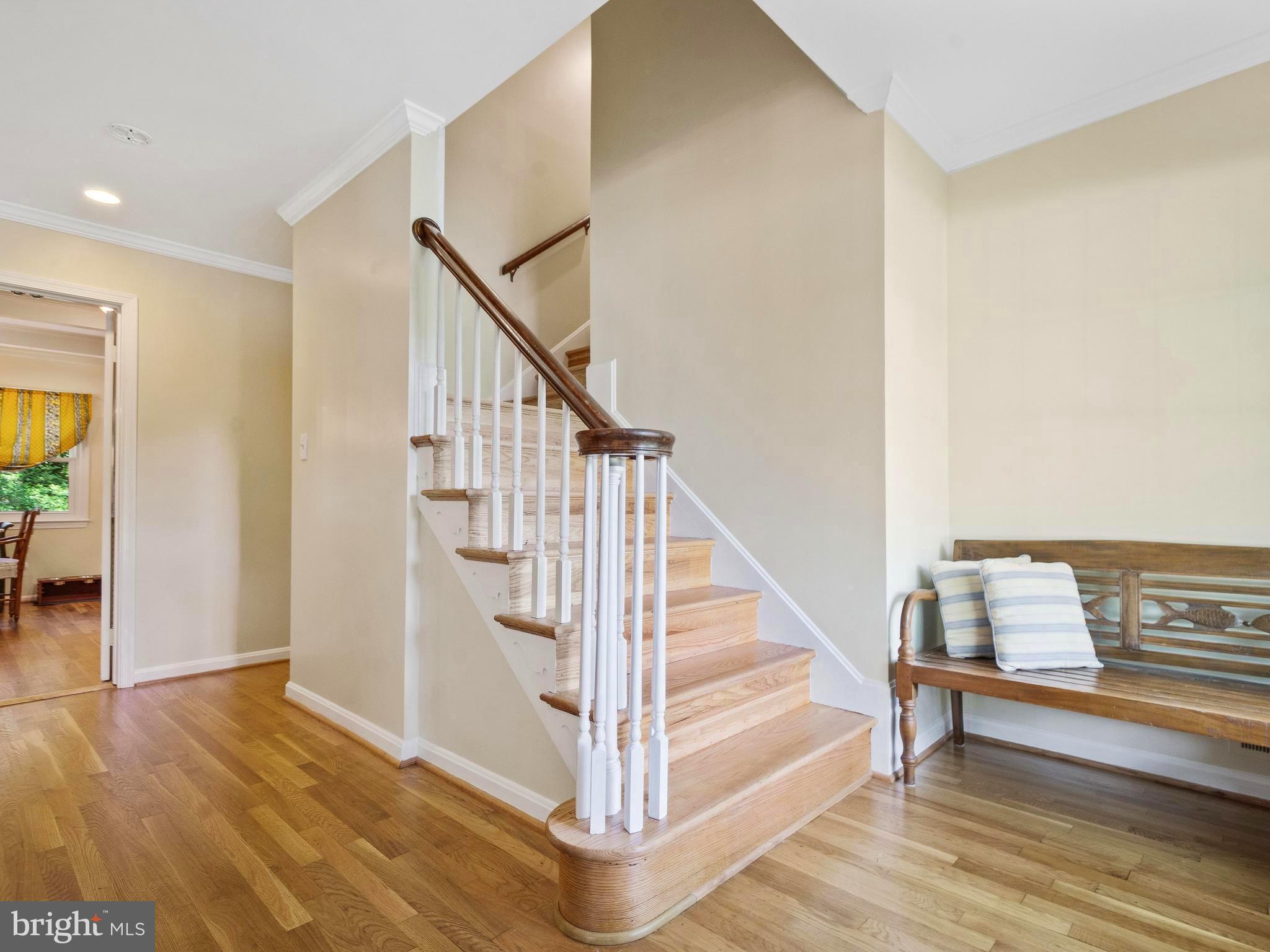 11327 Rolling House Road Rockville, MD 20852 - Photo 4 of 51 Bright Spacious Foyer