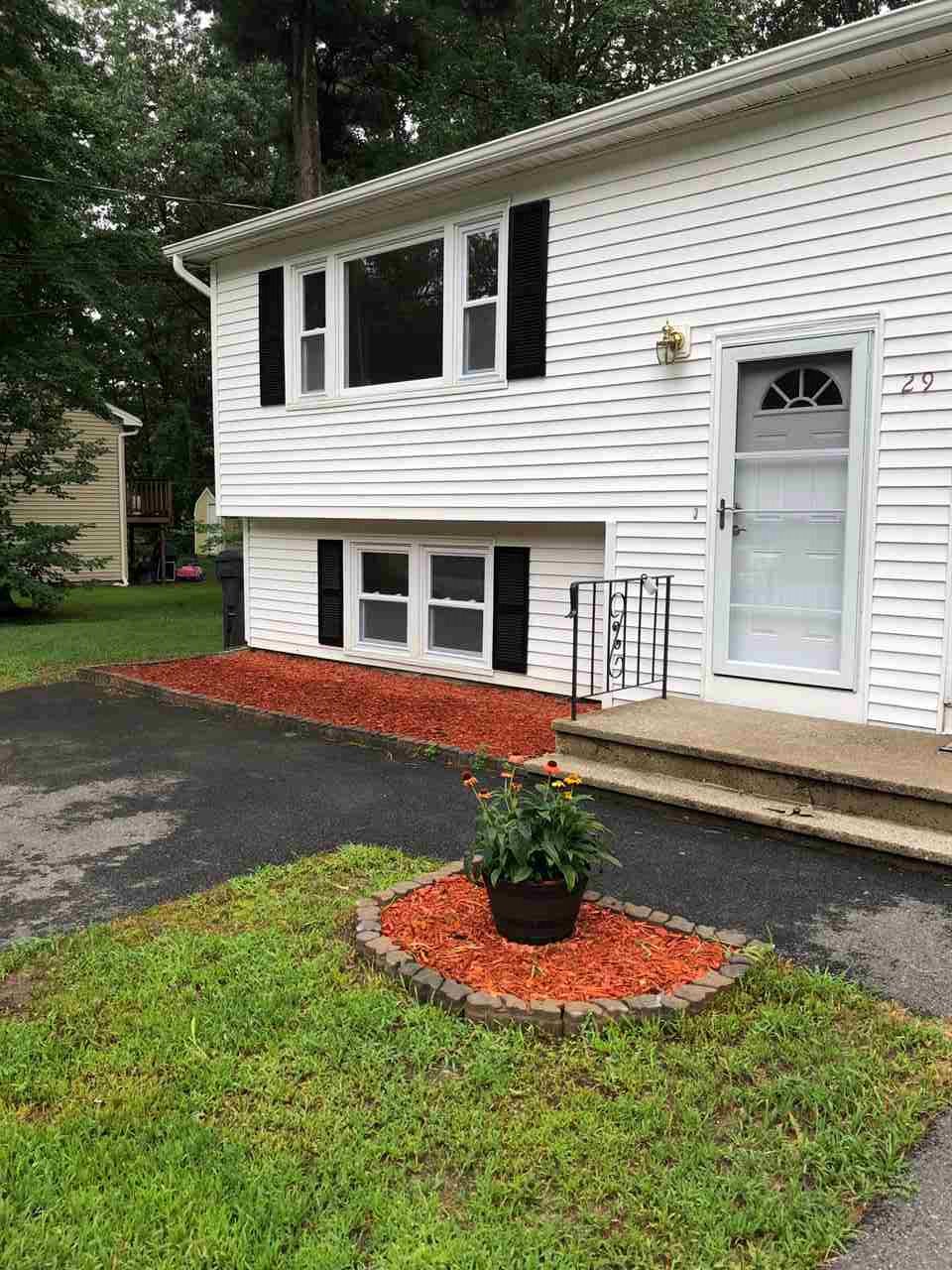29 L Derryfield Road Derry, NH 03038 - Photo 2 of 21