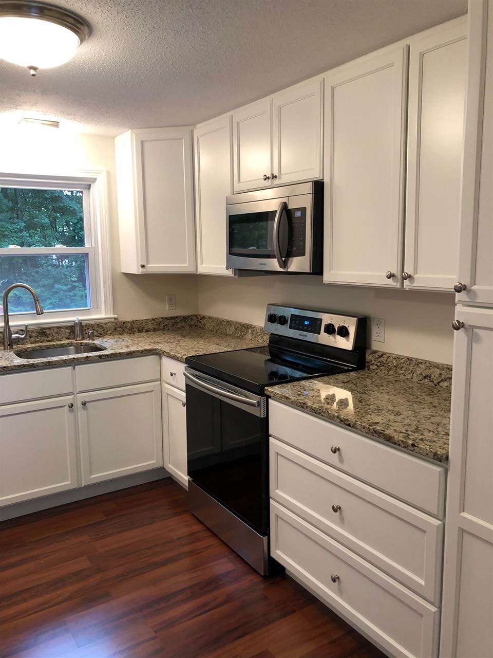 29 L Derryfield Road Derry, NH 03038 - Photo 10 of 21