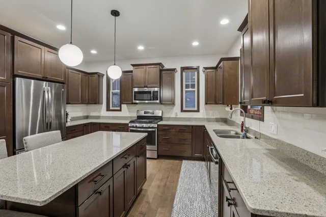 $550,000 | 704 Vineyard, Cambridge, WI 53523