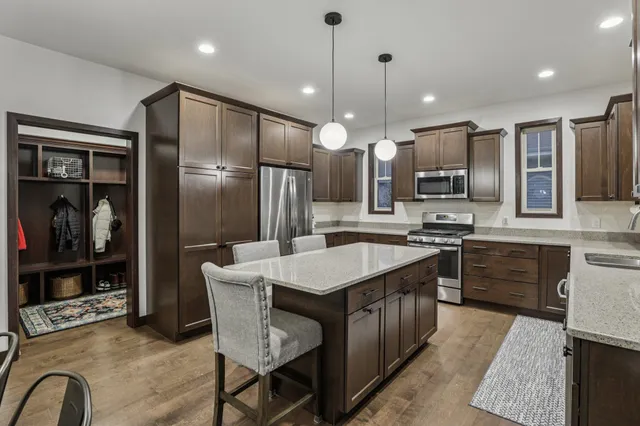 $550,000 | 704 Vineyard, Cambridge, WI 53523