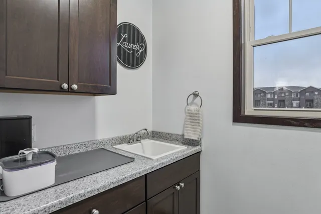 $550,000 | 704 Vineyard, Cambridge, WI 53523