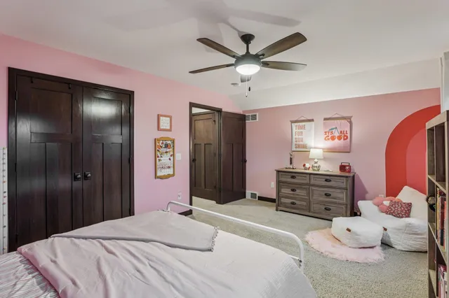 $550,000 | 704 Vineyard, Cambridge, WI 53523