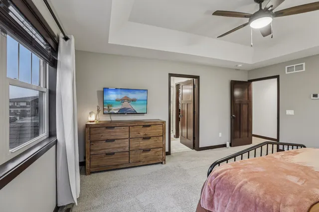 $550,000 | 704 Vineyard, Cambridge, WI 53523