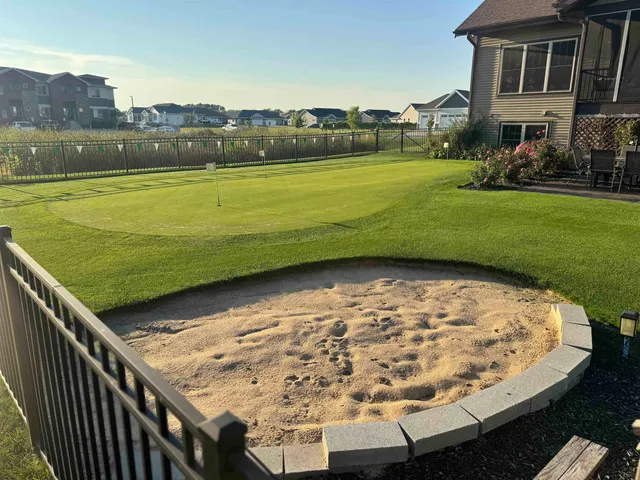 $550,000 | 704 Vineyard, Cambridge, WI 53523