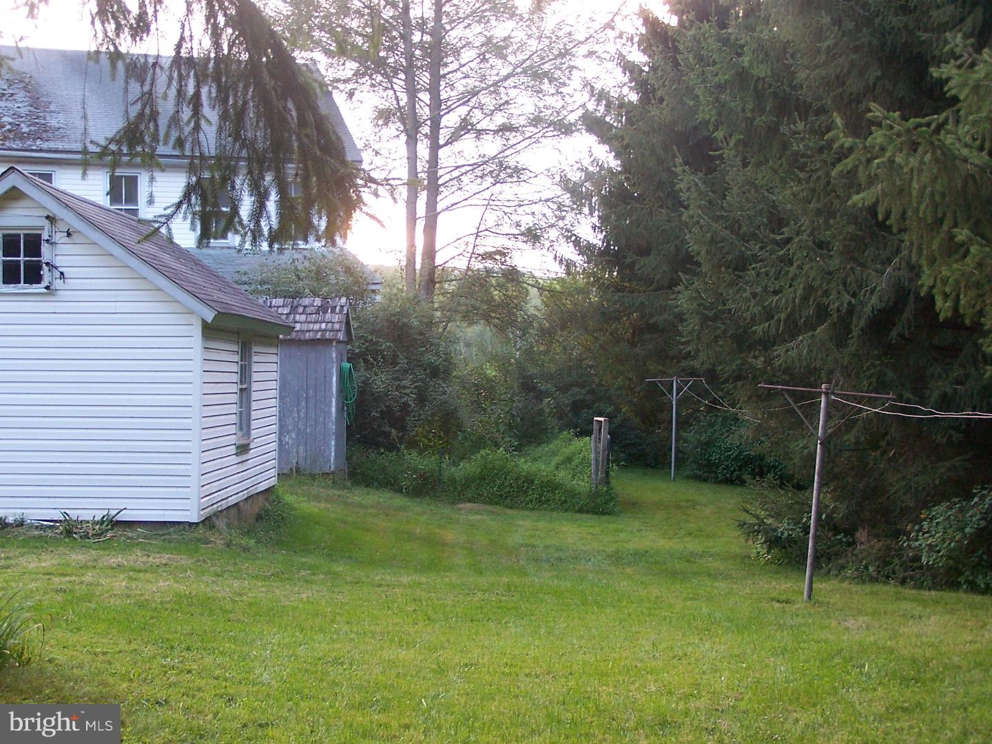 35 Dale Road Barto, PA 19504 - Photo 6 of 25 Gallery Image 6
