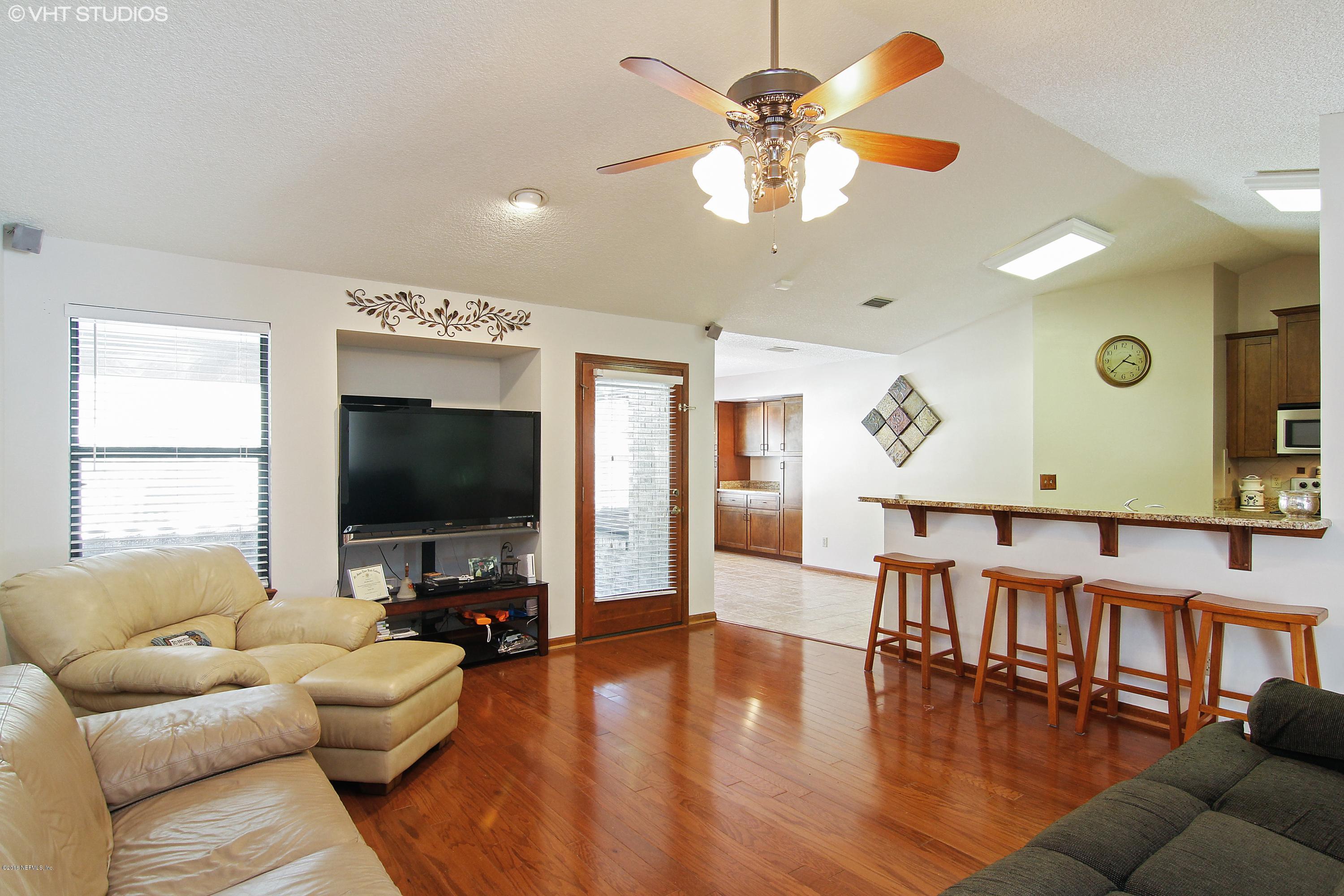 5771 Green Road Middleburg, FL 32068 - Photo 4 of 11 Family Room