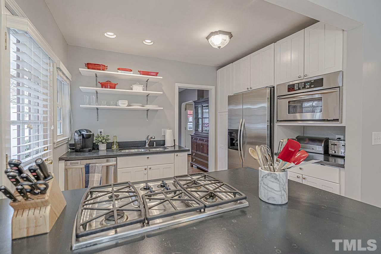 107 Hudson Street Raleigh, NC 27608 - Photo 3 of 28