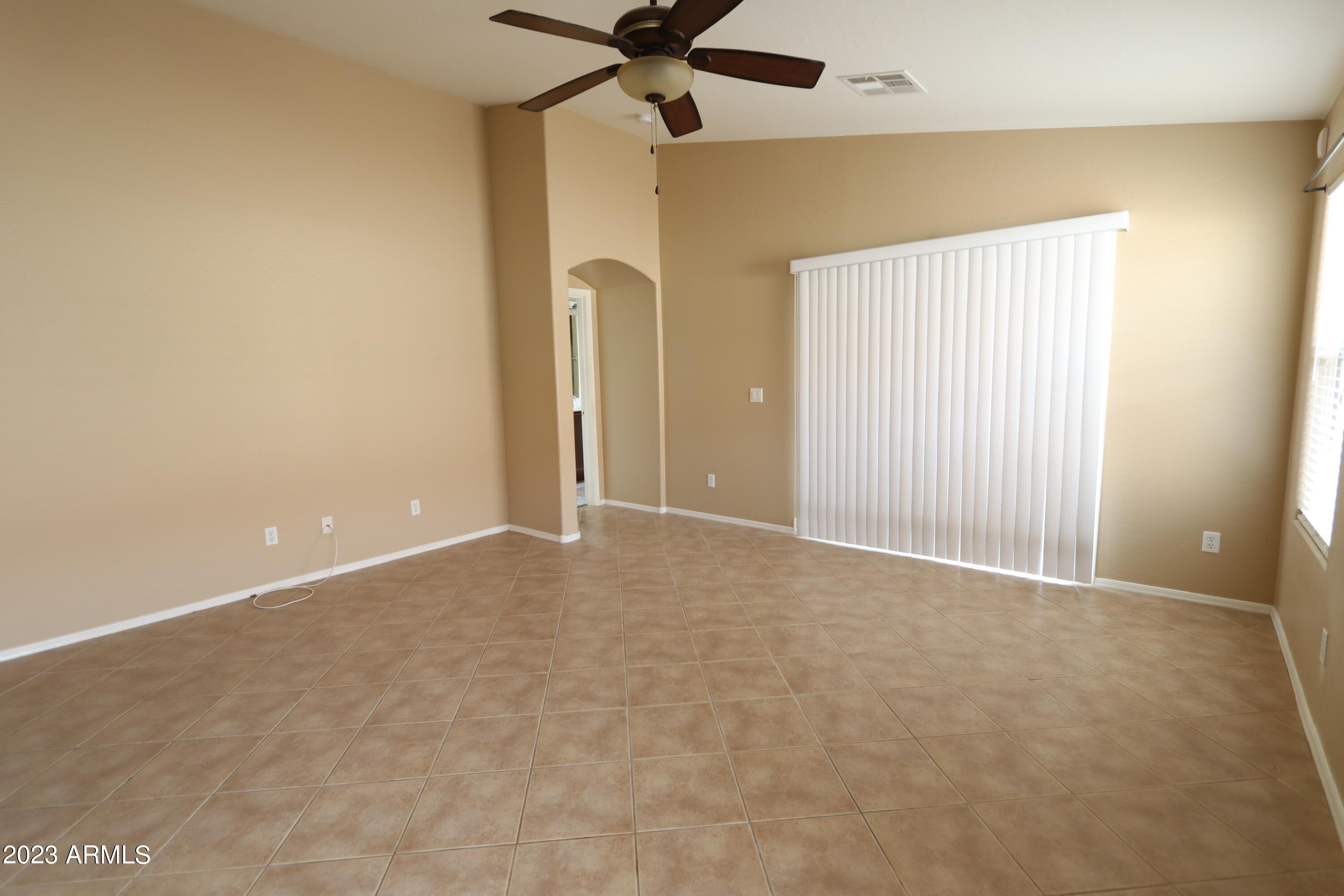 3240 West Tanner Ranch Road San Tan Valley, AZ 85144 - Photo 4 of 17 IMG_0649
