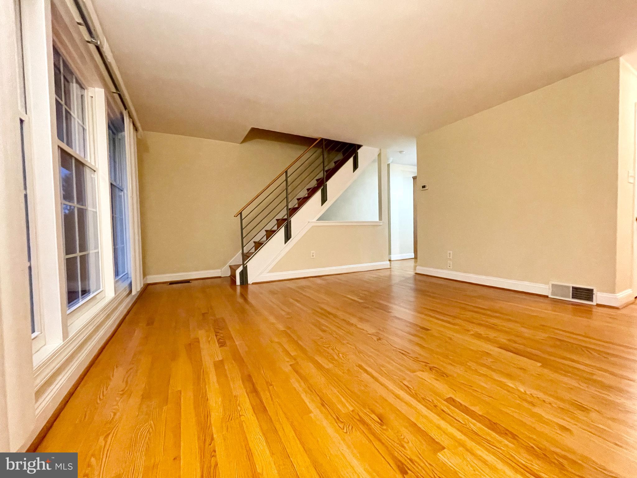 236 Bailey Road Bryn Mawr, PA 19010 - Photo 4 of 19 Living Room