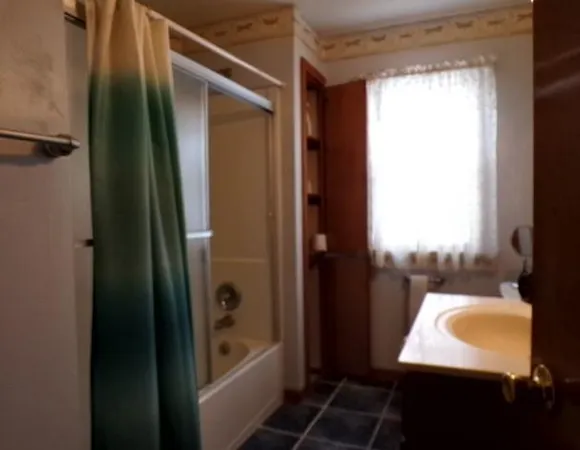 $136,900 | 834 Spencer Avenue, Sharon, PA 16146