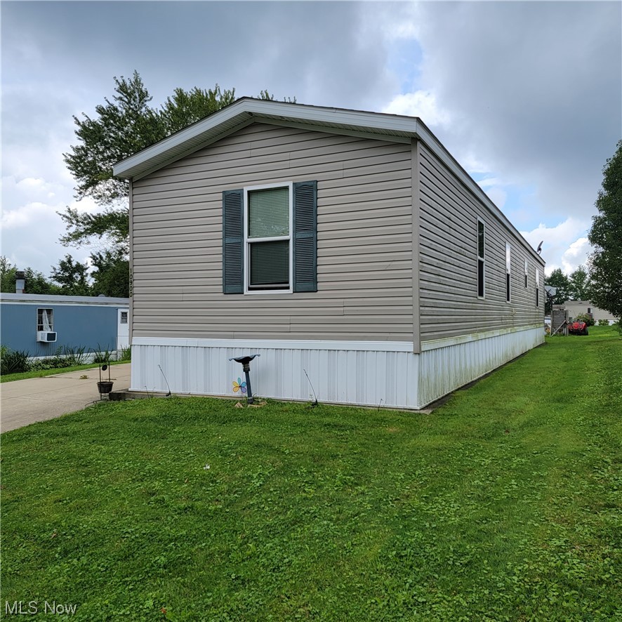 10900 Leader Road Chardon, OH 44024 - Photo 3 of 22 Gallery Image 3