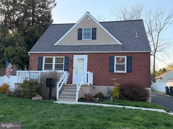 $400,000 | 1370 Arnold Avenue, Abington, PA 19001