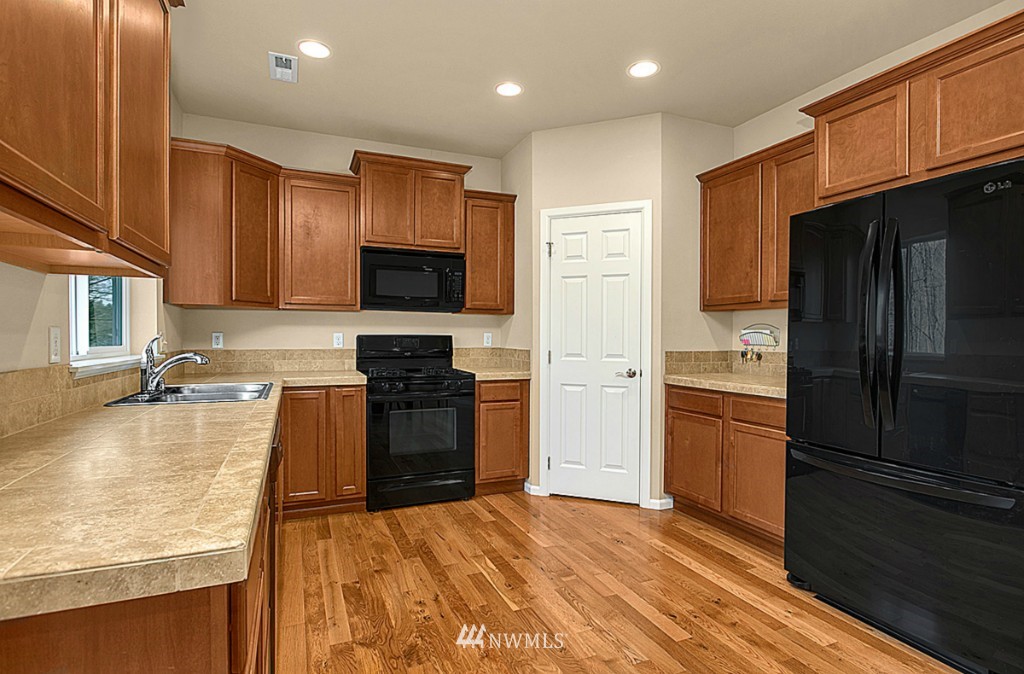 1207 231st Street Southwest Bothell, WA 98021 - Photo 3 of 18