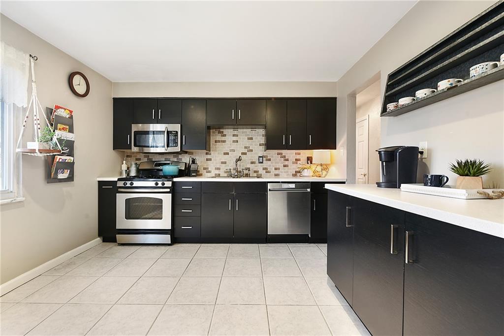 1704 Borland Road Pittsburgh, PA 15243 - Photo 8 of 25 Gallery Image 8